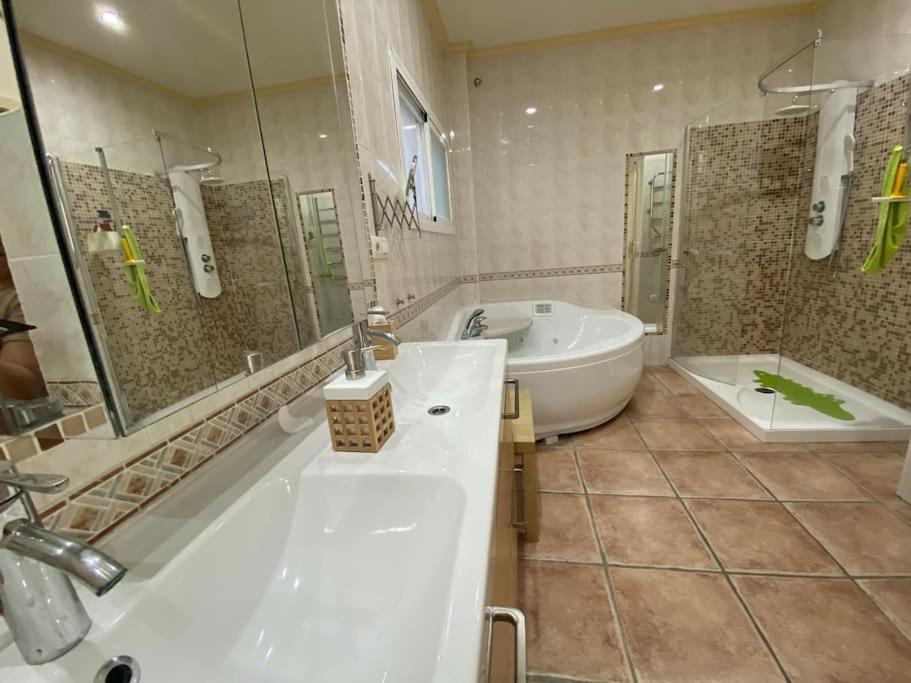 Espectacular Atico Duplex Con 2 Terrazas & Piscina Villa Malaga Exterior photo